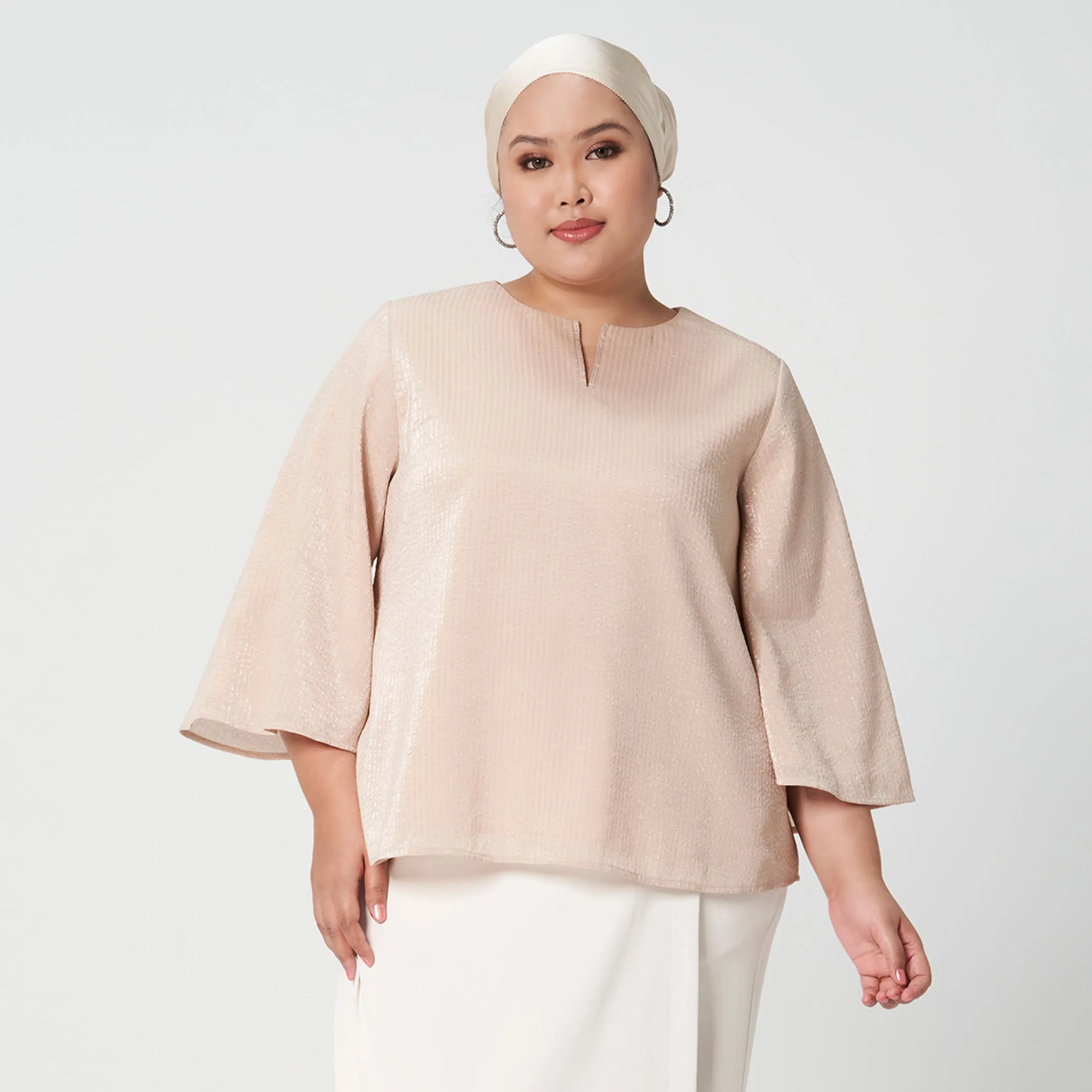 Textured Three Quarter Top